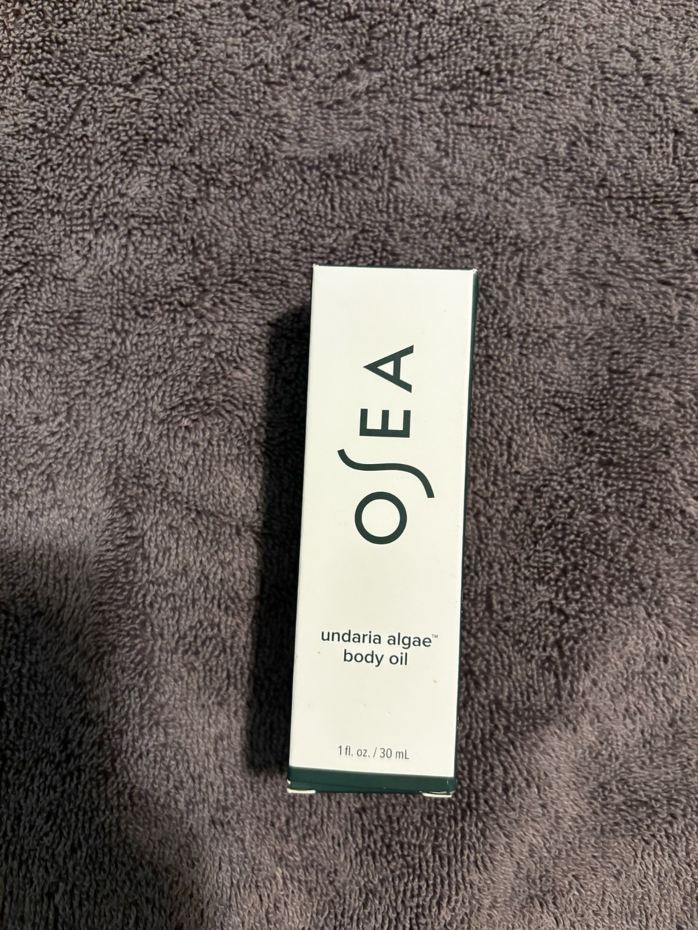 New in the box Sea Undaria Algae Body Oil — White and Dark Green Packaging